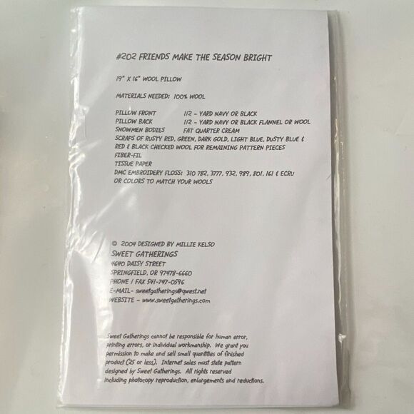 Sweet Gatherings 202 Pattern Friends Make the Season Bright Pillow Folkart - Picture 4 of 6